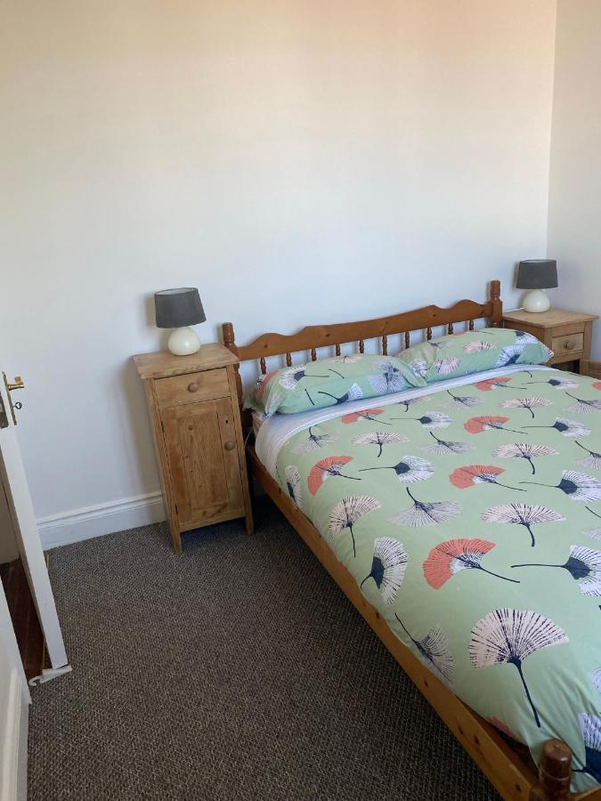 Quay Lodge Westport Bagian luar foto