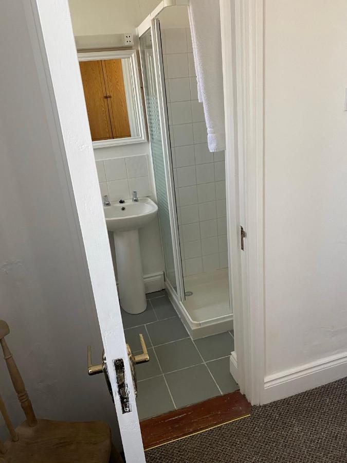 Quay Lodge Westport Bagian luar foto